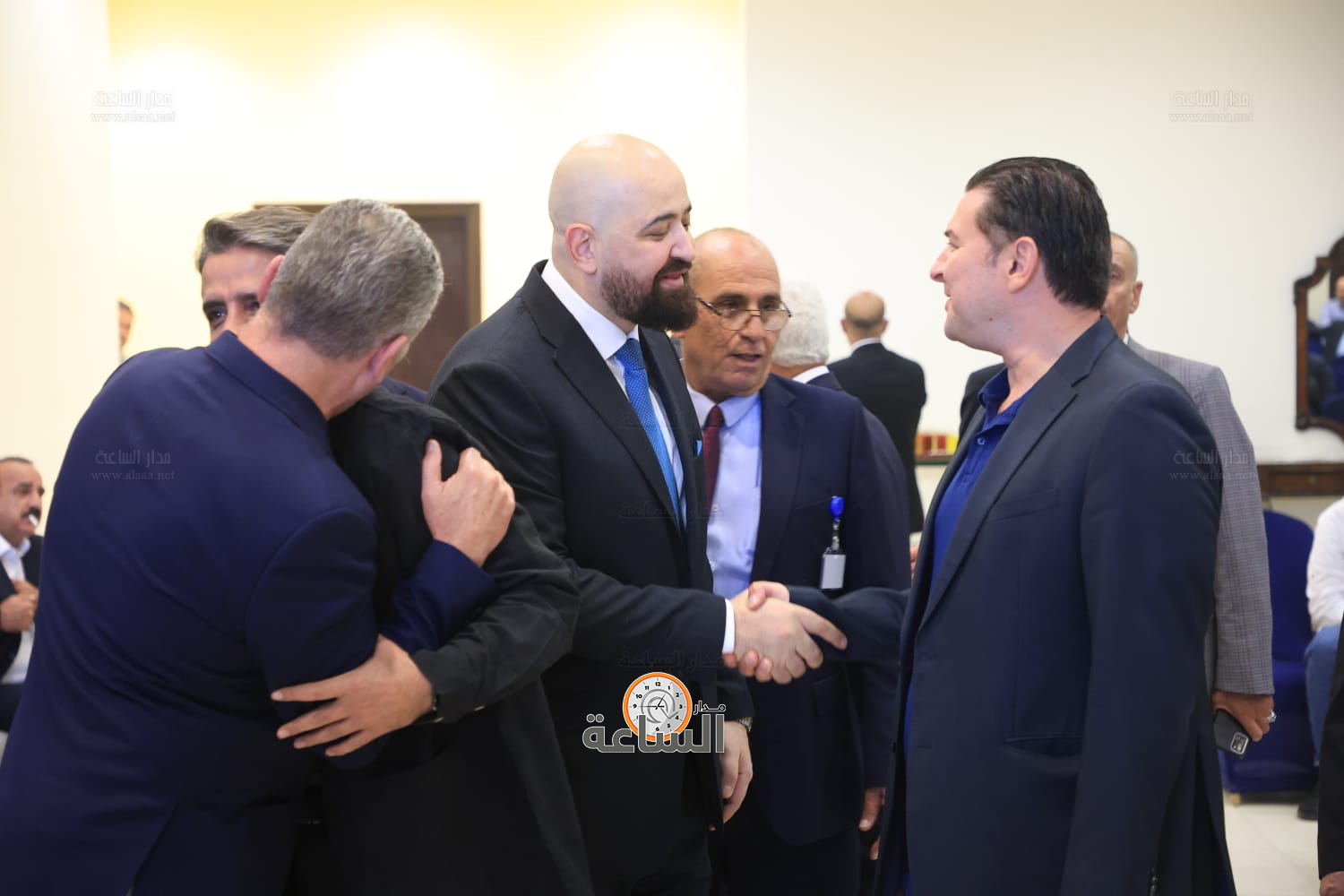 Madar Al-Saa Images 0.6500068305383886