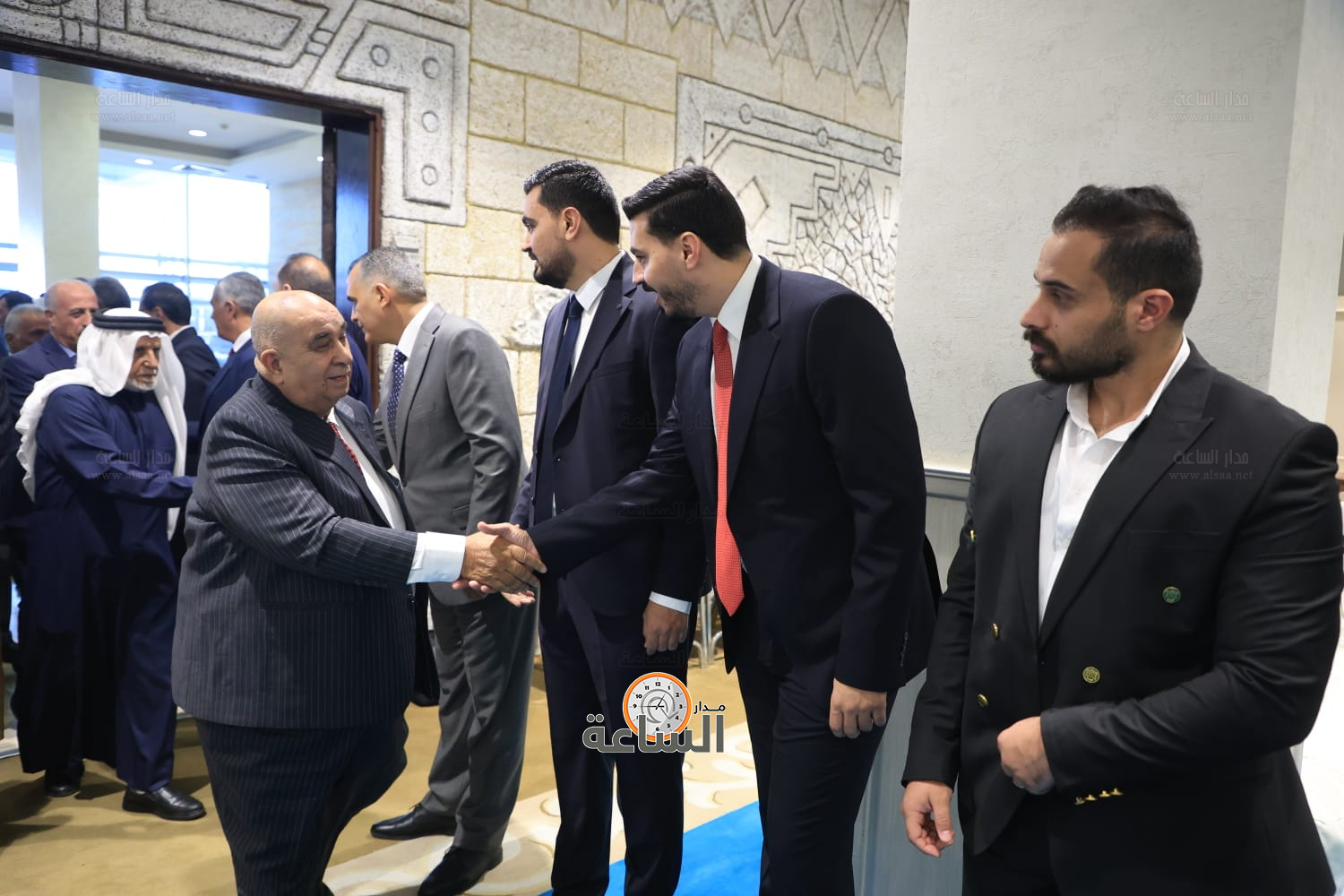 Madar Al-Saa Images 0.11104358423175165