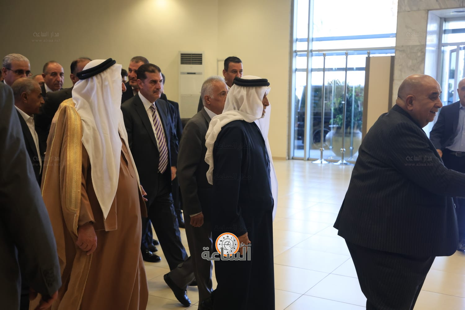 Madar Al-Saa Images 0.4302001337584619