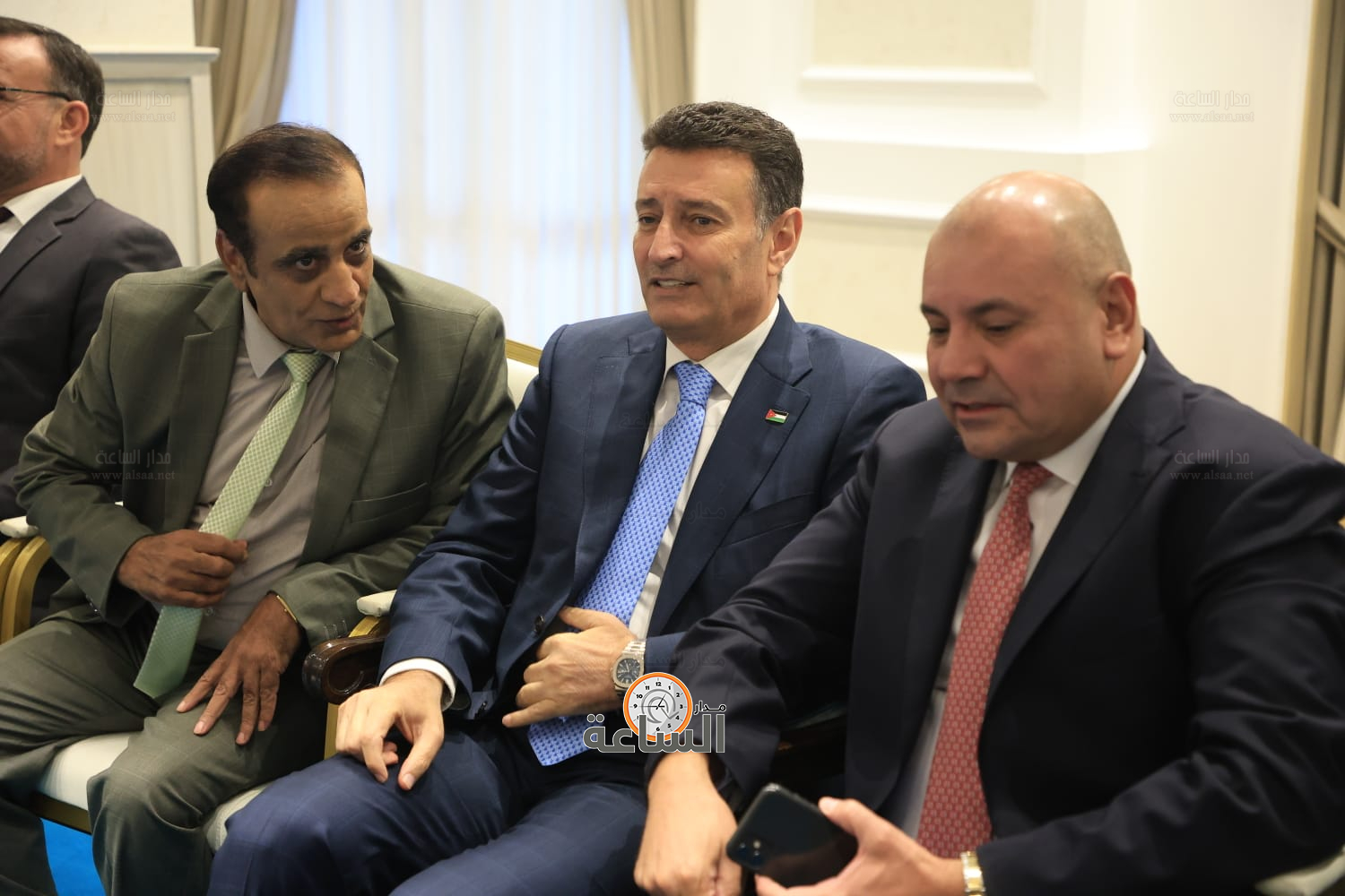 Madar Al-Saa Images 0.9179967270440694