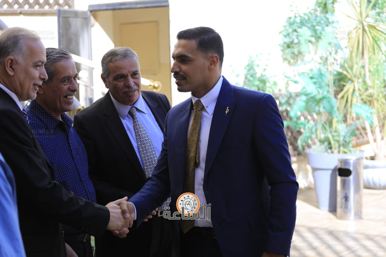 Madar Al-Saa Images 0.3047355997448272