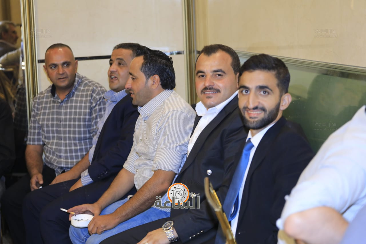 Madar Al-Saa Images 0.8001459309467248