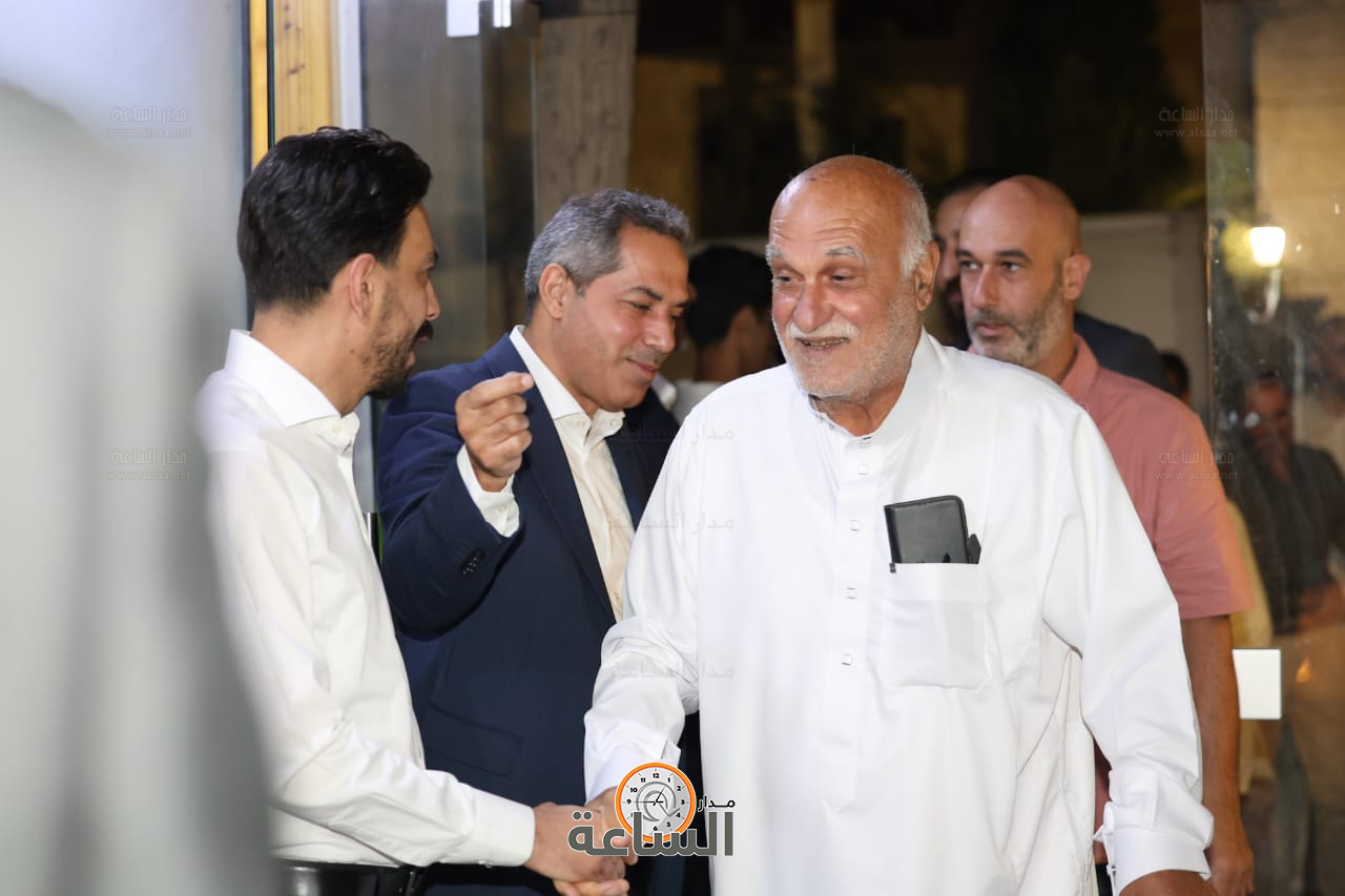 Madar Al-Saa Images 0.10700366187858235