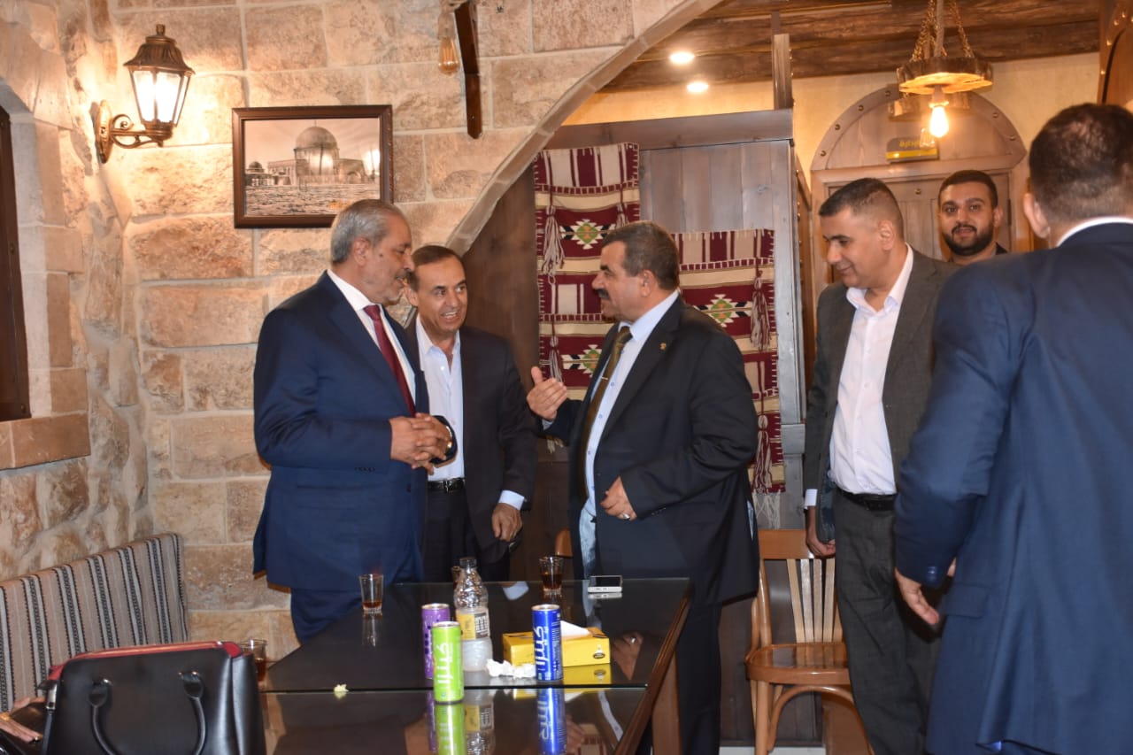 Madar Al-Saa Images 0.0051792705557340835