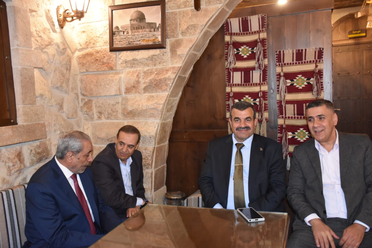 Madar Al-Saa Images 0.6201447309166171