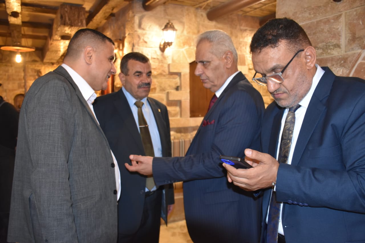 Madar Al-Saa Images 0.135048222658964