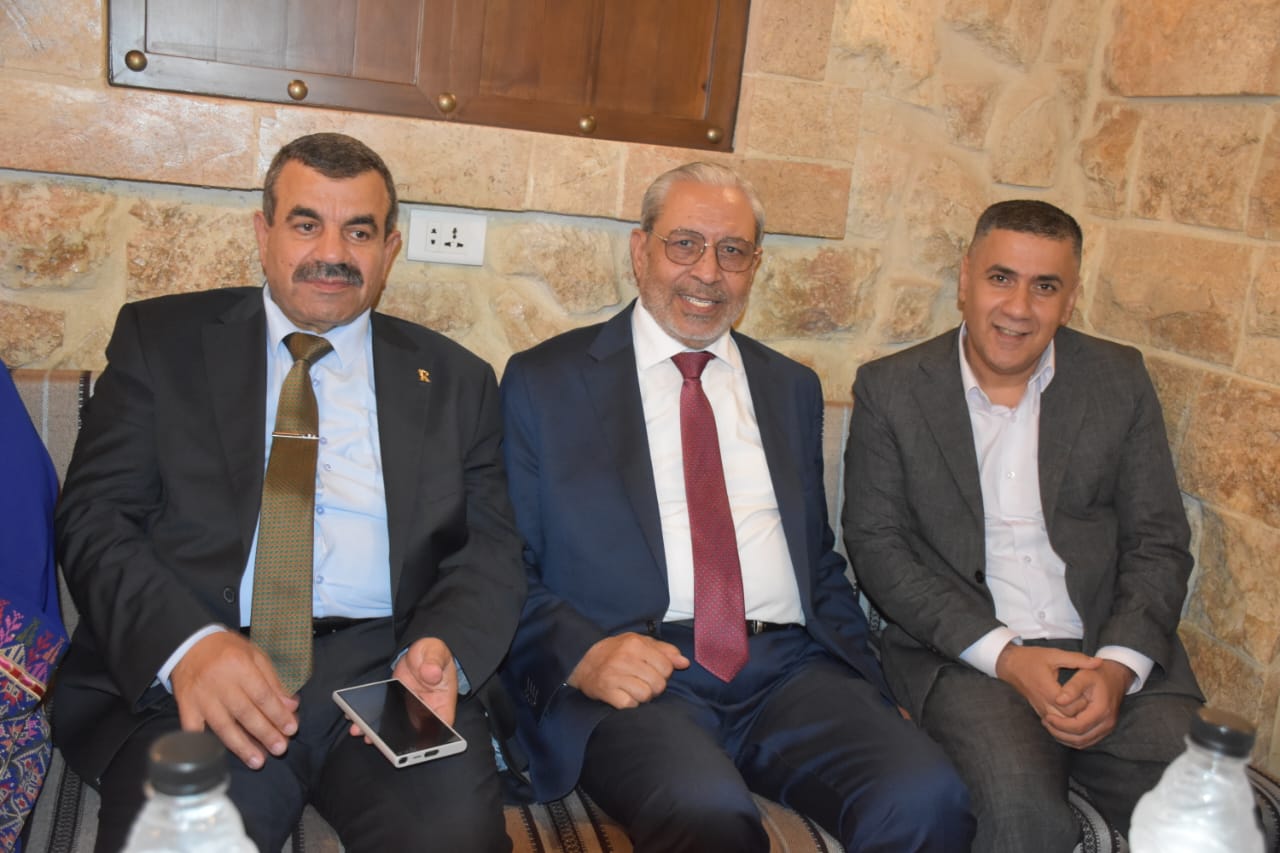 Madar Al-Saa Images 0.4088676688188497