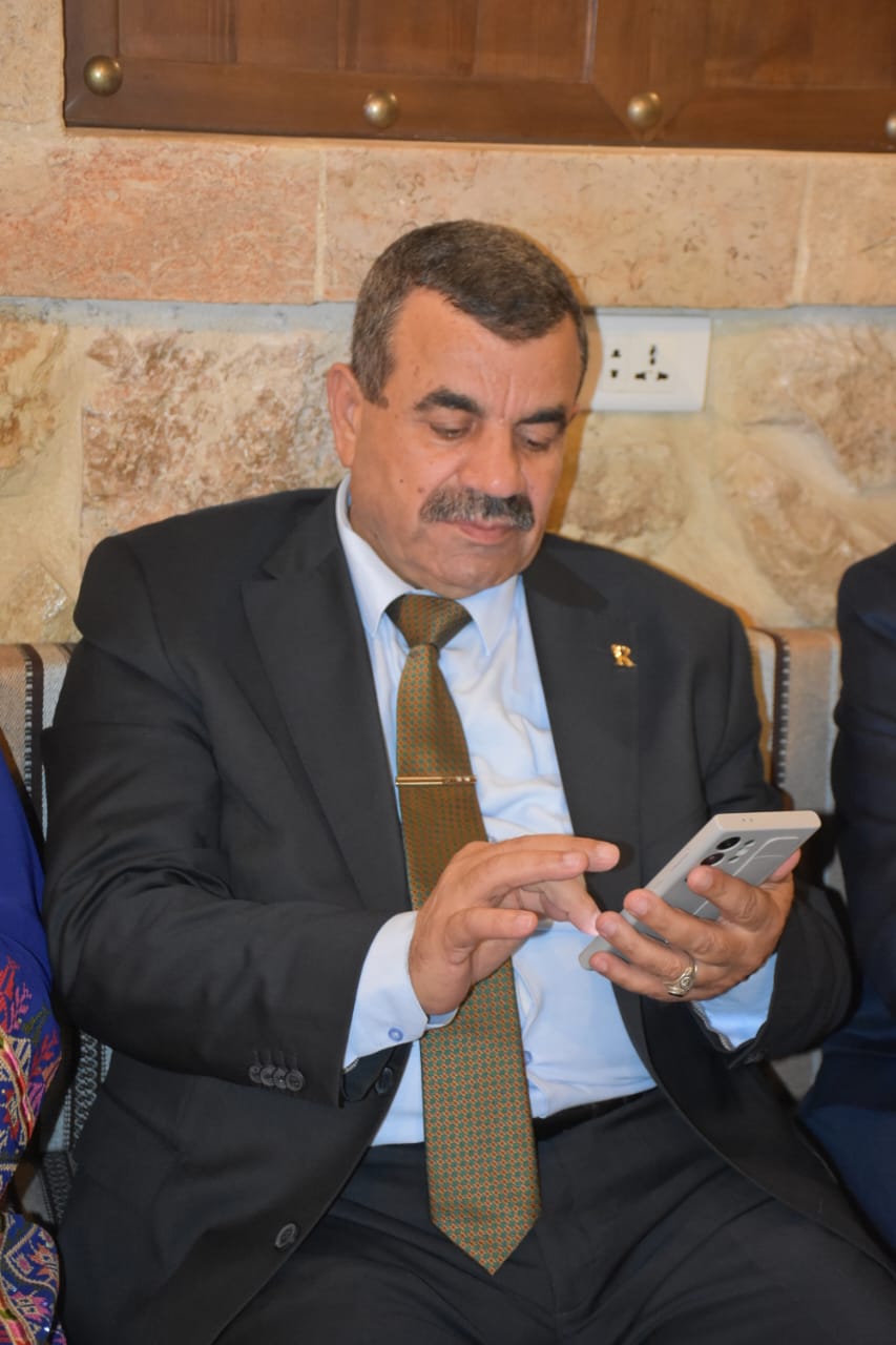 Madar Al-Saa Images 0.28942953269714844