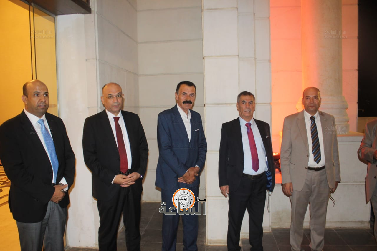 Madar Al-Saa Images 0.4959277874438396