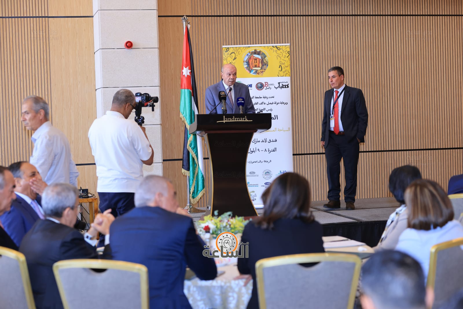 Madar Al-Saa Images 0.3923332138171429