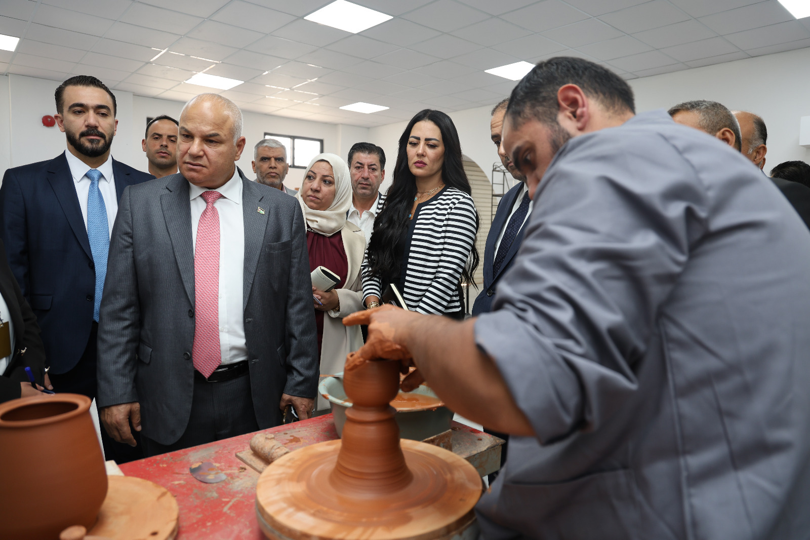 Madar Al-Saa Images 0.396249101381284