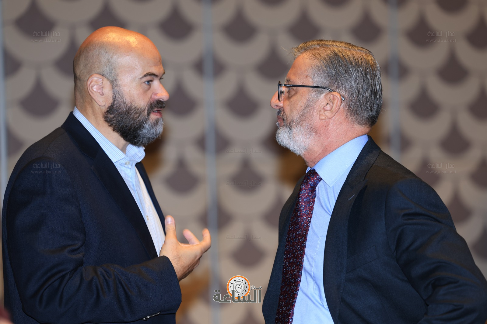 Madar Al-Saa Images 0.7297814419364663