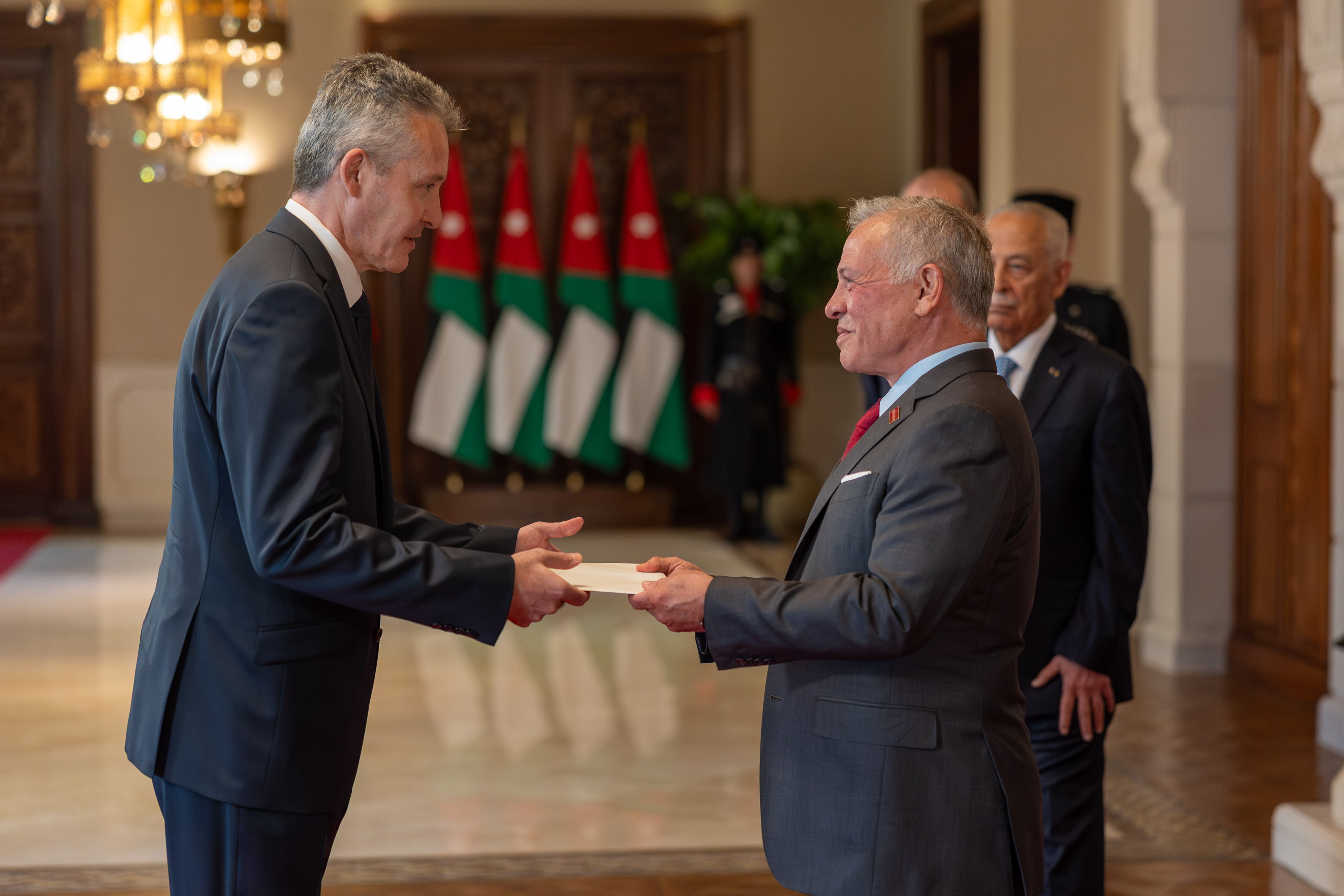 Madar Al-Saa Images 0.9284072014859094