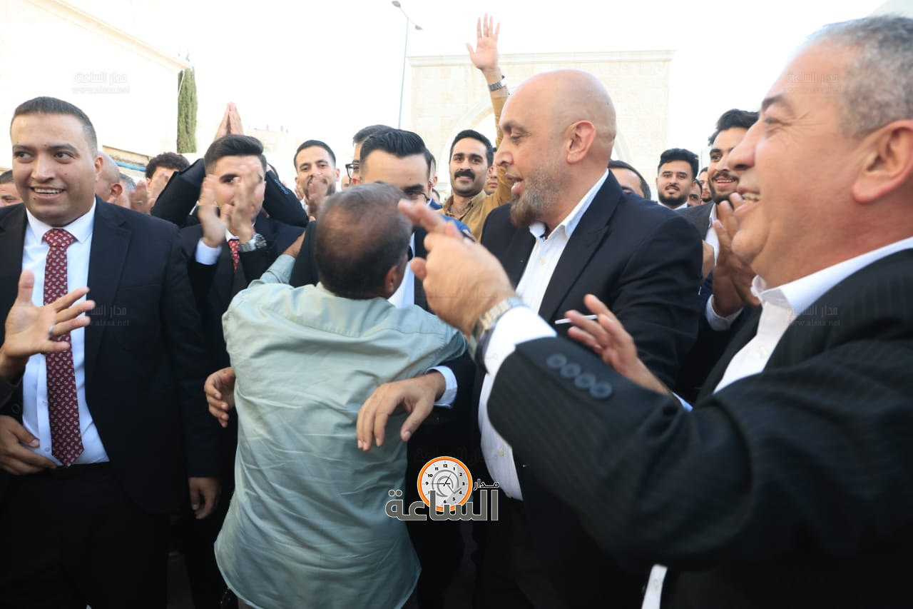 Madar Al-Saa Images 0.3179035378487437