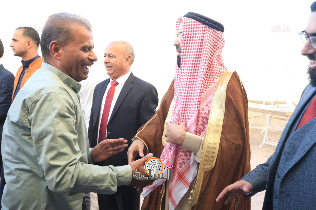 Madar Al-Saa Images 0.12333848921741764