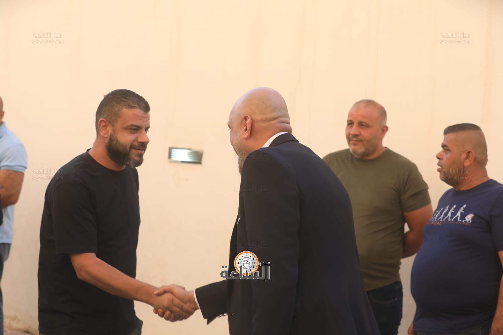 Madar Al-Saa Images 0.794808676847352