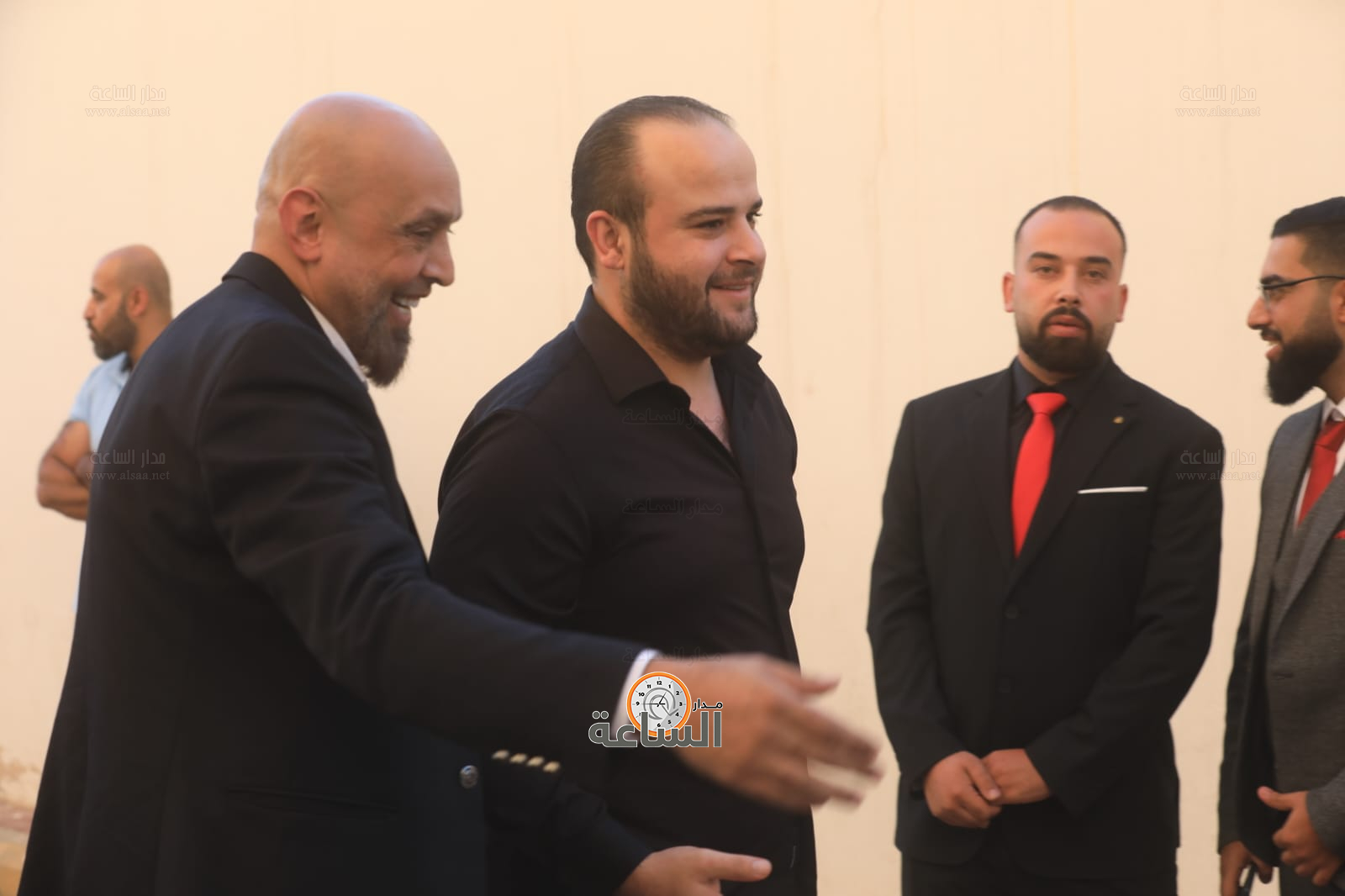 Madar Al-Saa Images 0.19176041098060348