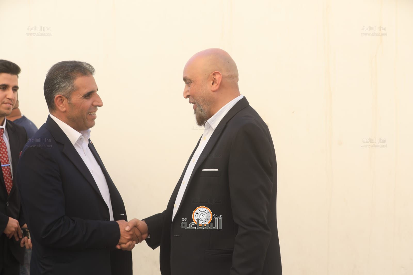 Madar Al-Saa Images 0.43184336608188223