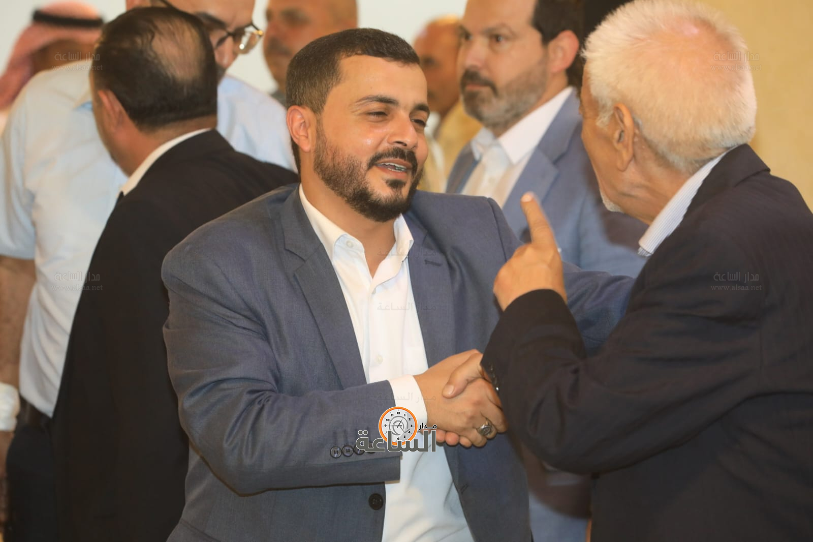 Madar Al-Saa Images 0.7186906942232498