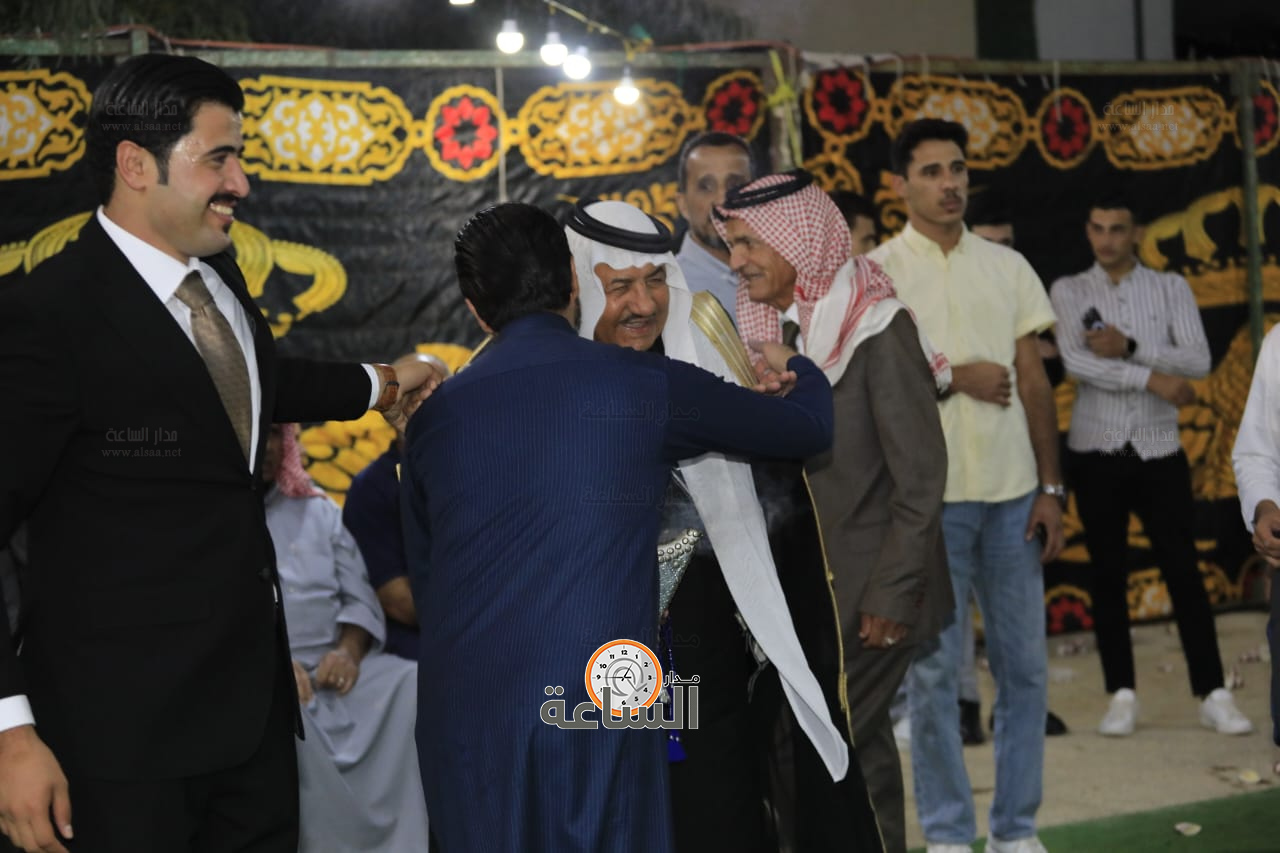 Madar Al-Saa Images 0.32125133744341117