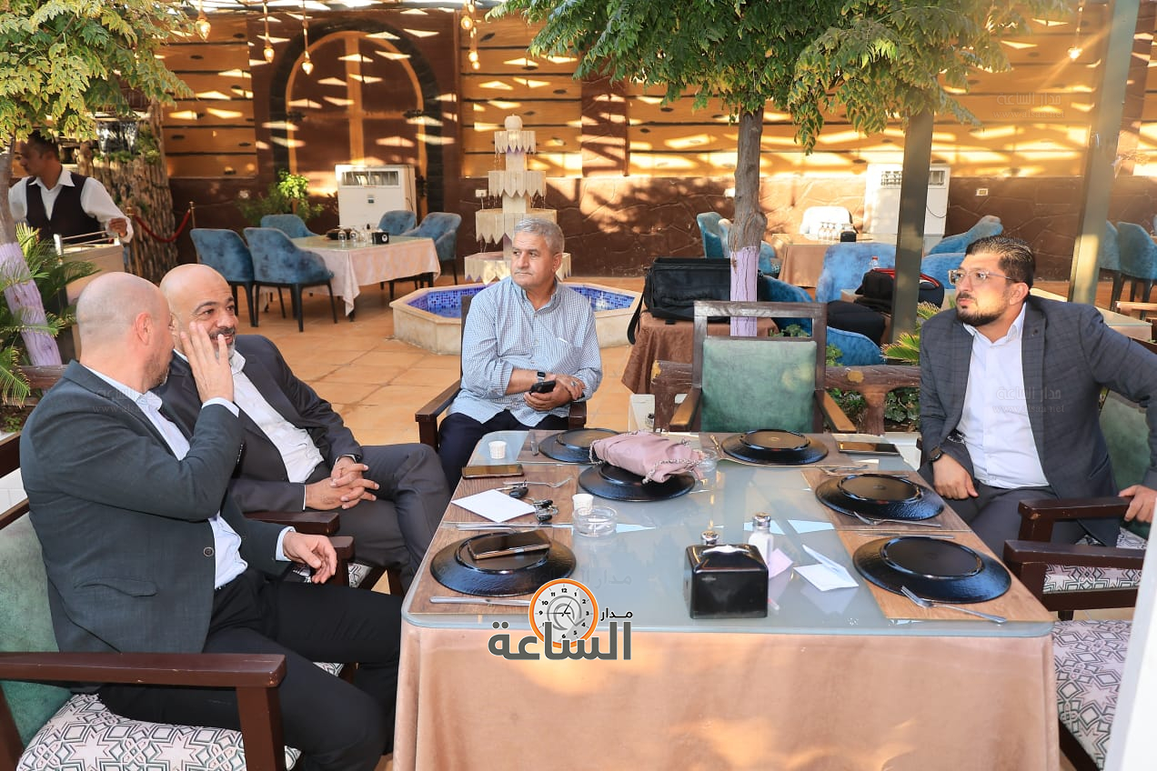 Madar Al-Saa Images 0.48860899657418744