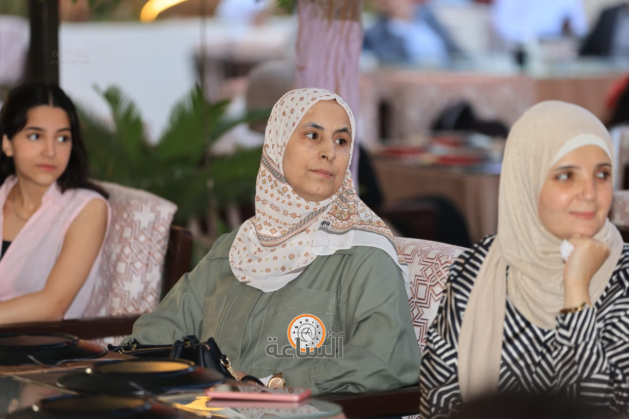 Madar Al-Saa Images 0.9896097364763115