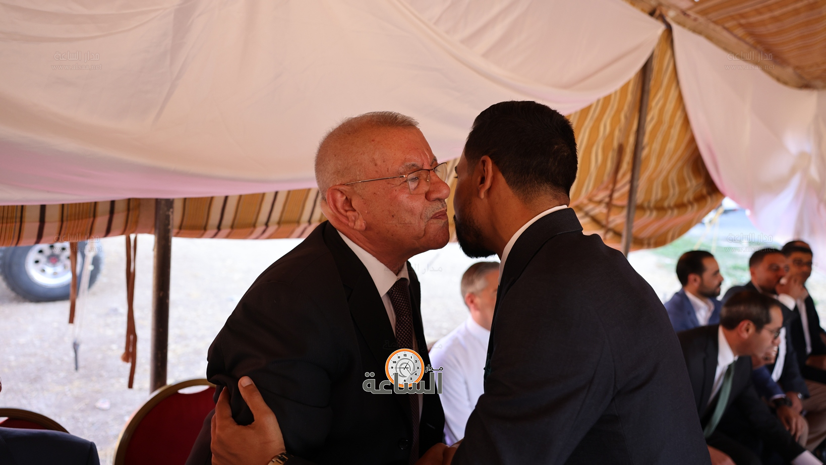 Madar Al-Saa Images 0.9904995921305366