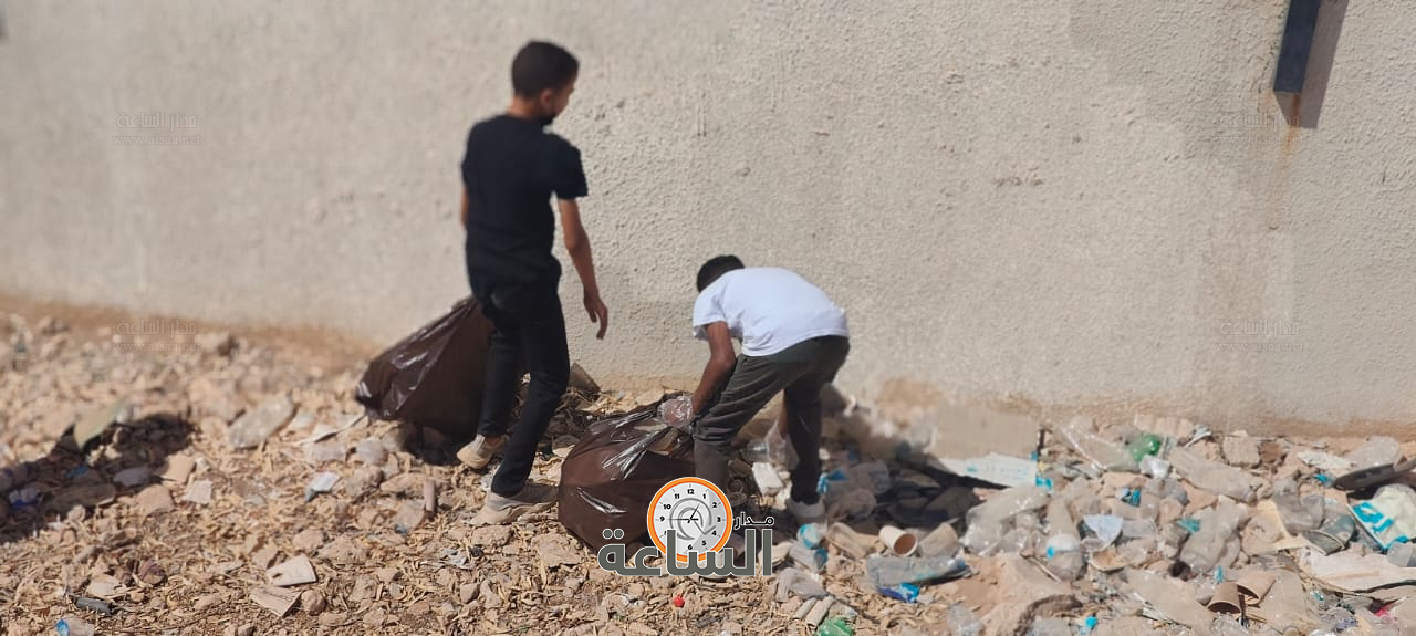 Madar Al-Saa Images 0.9628515389214962