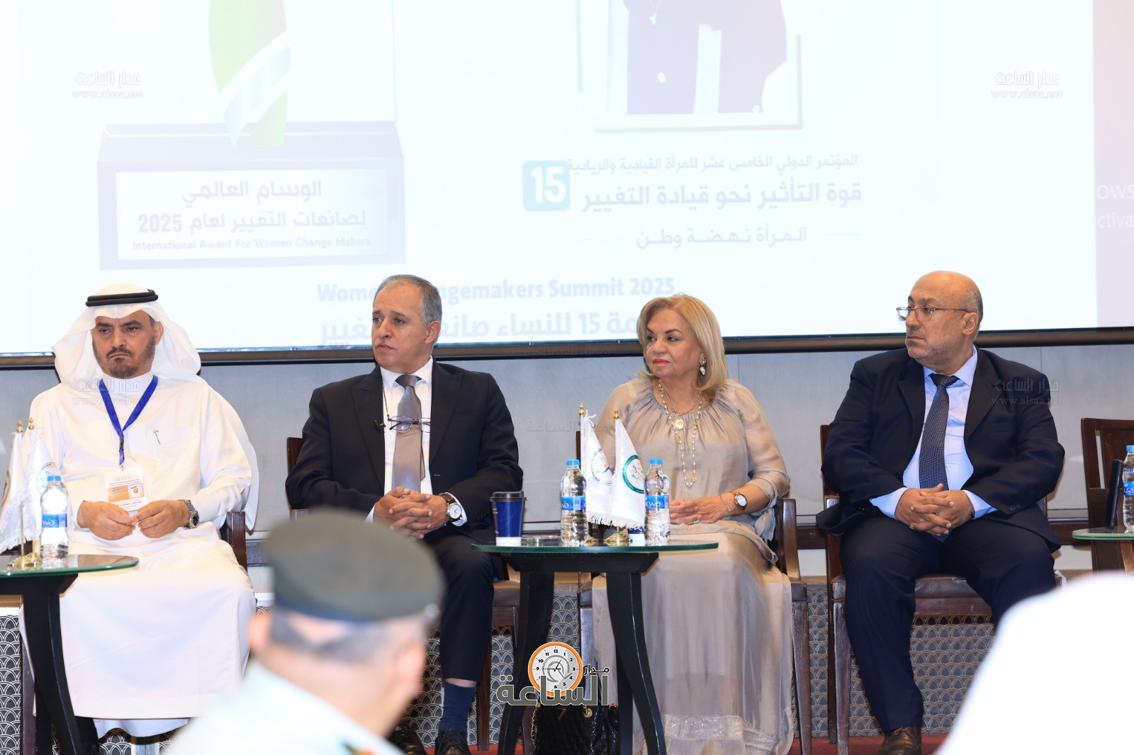 Madar Al-Saa Images 0.7909479166861084