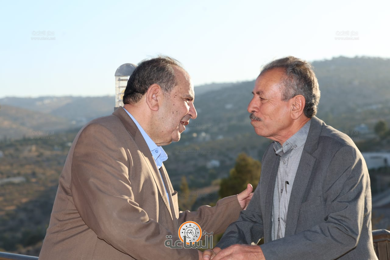 Madar Al-Saa Images 0.048452622080381924