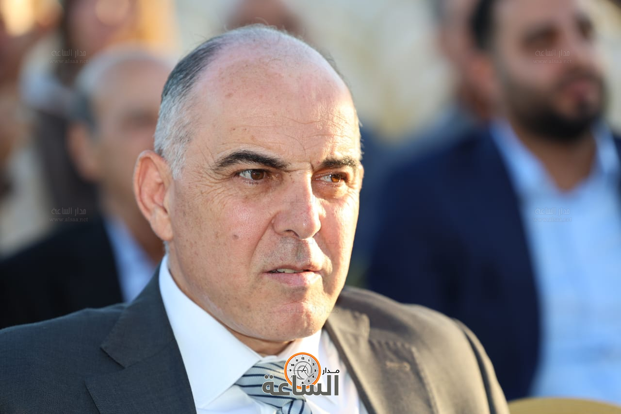 Madar Al-Saa Images 0.9245836085892225