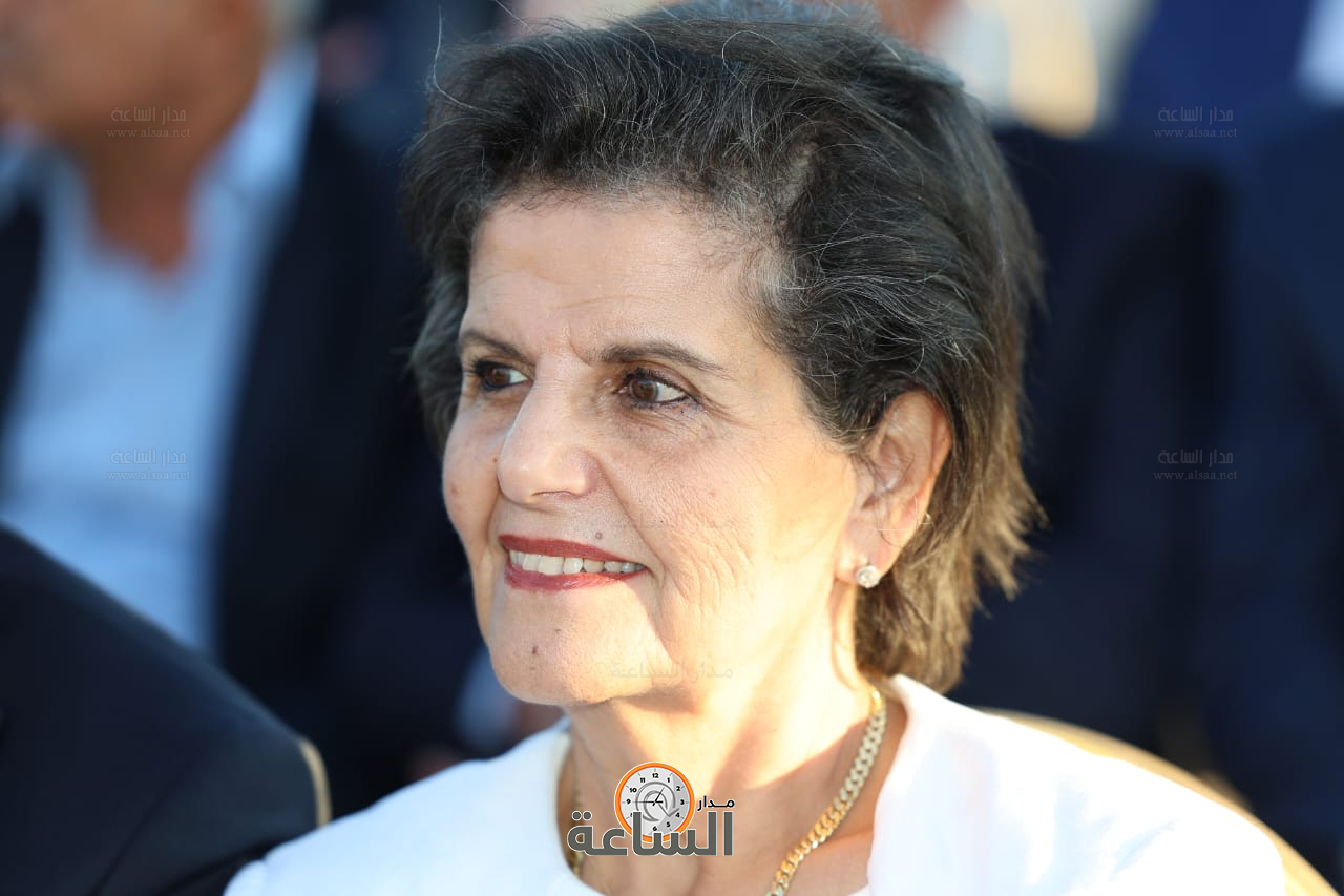 Madar Al-Saa Images 0.7468525170571646