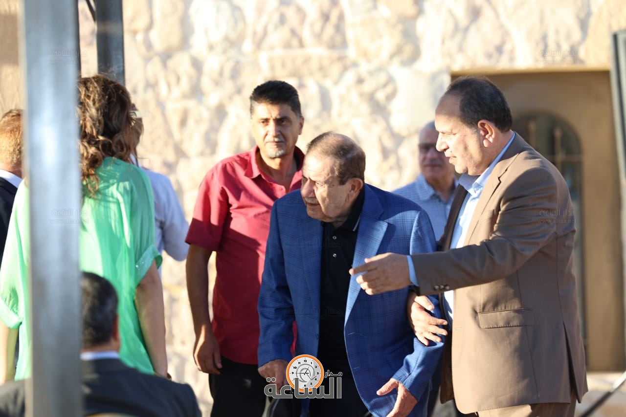 Madar Al-Saa Images 0.9249494086849074