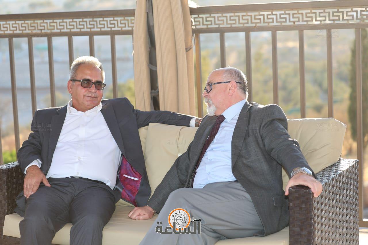 Madar Al-Saa Images 0.031001202600282052