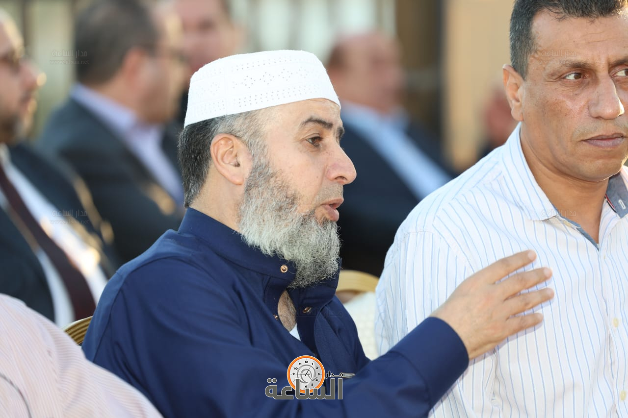 Madar Al-Saa Images 0.38131657568012545