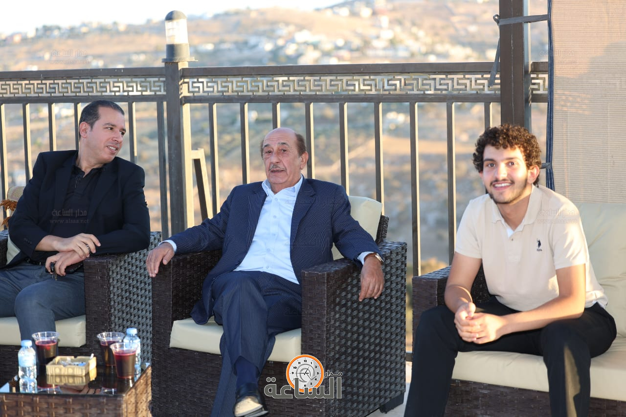 Madar Al-Saa Images 0.8817845492766341