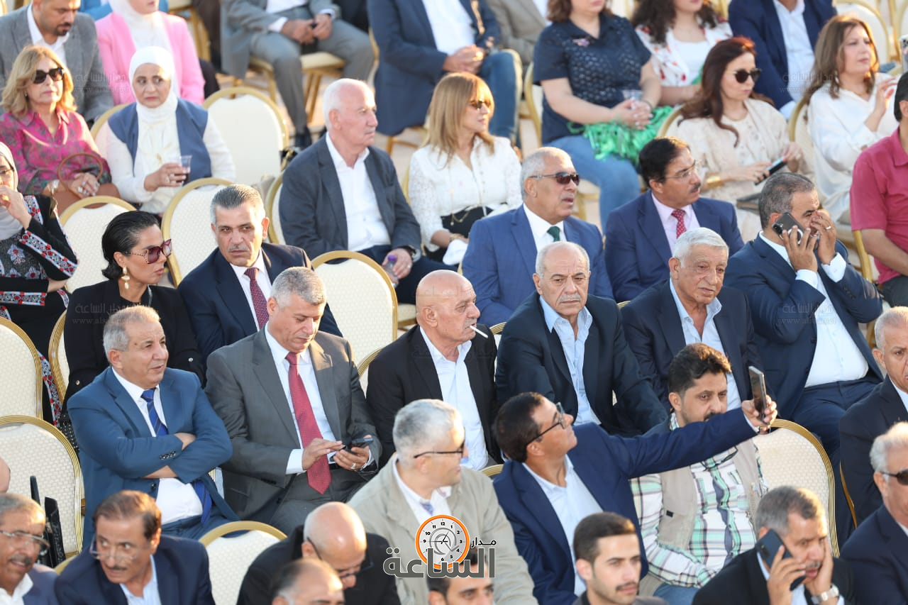 Madar Al-Saa Images 0.2984274307216782