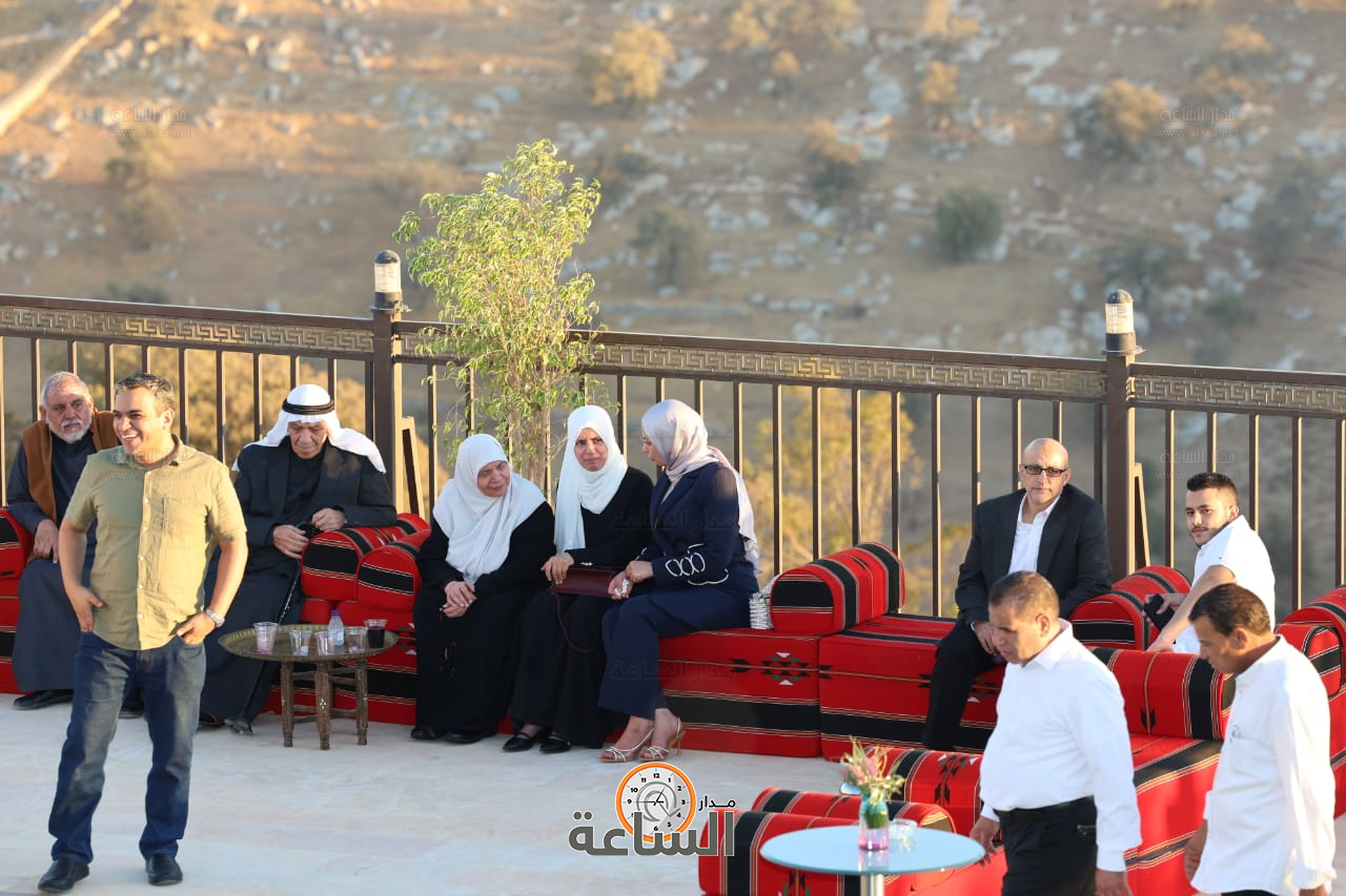 Madar Al-Saa Images 0.5894416581908531