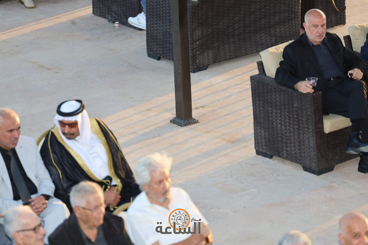 Madar Al-Saa Images 0.9153145065546181