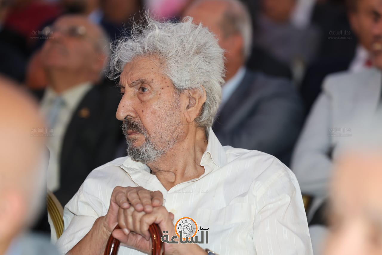 Madar Al-Saa Images 0.8292050059799816