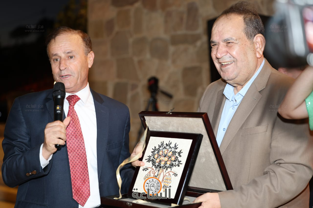 Madar Al-Saa Images 0.9786857859308988