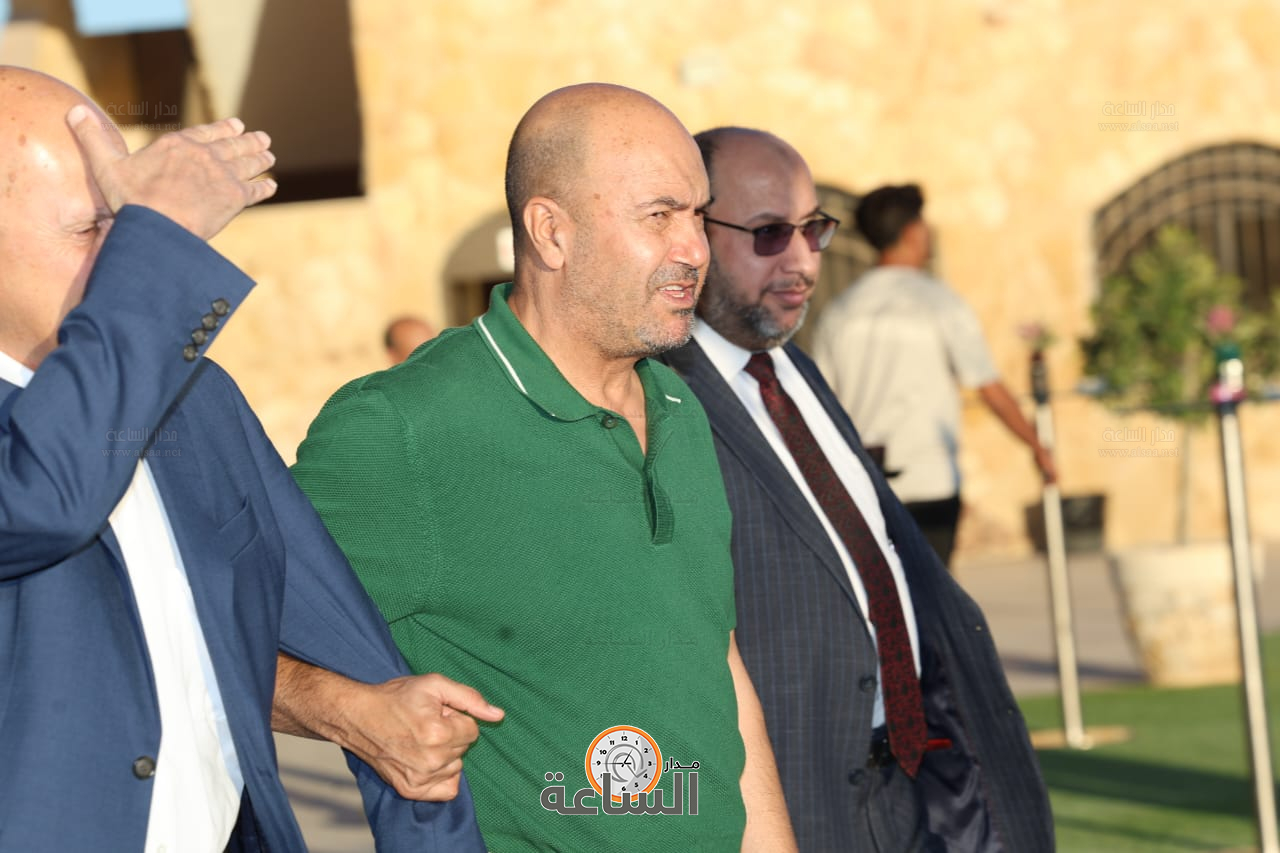 Madar Al-Saa Images 0.6731321419925674