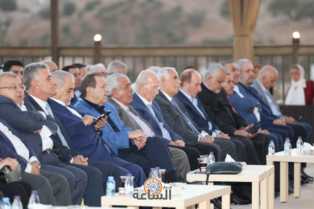 Madar Al-Saa Images 0.3379516717631006