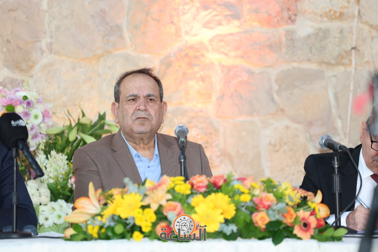 Madar Al-Saa Images 0.8505150137682713