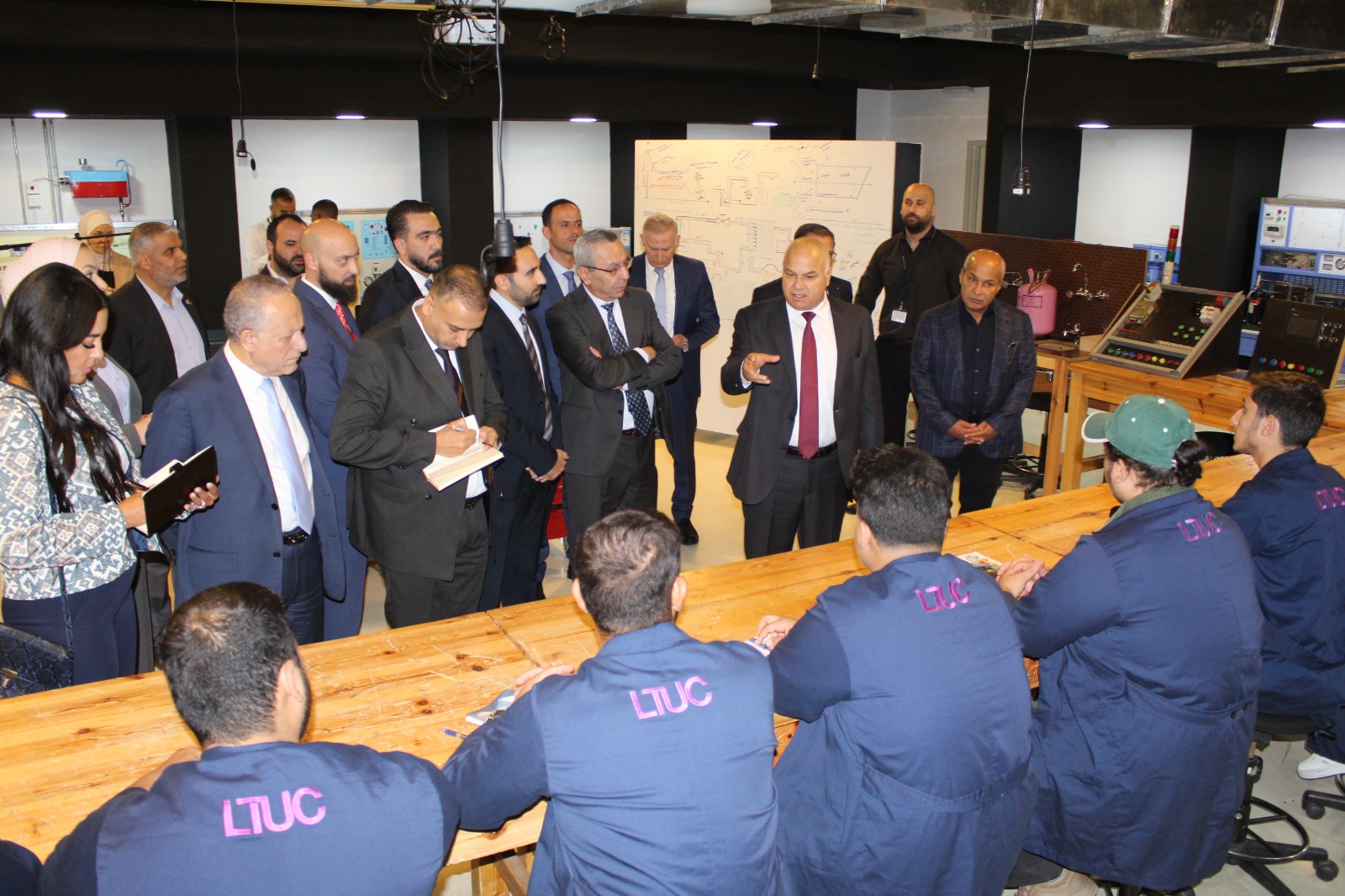 Madar Al-Saa Images 0.4474688879544044