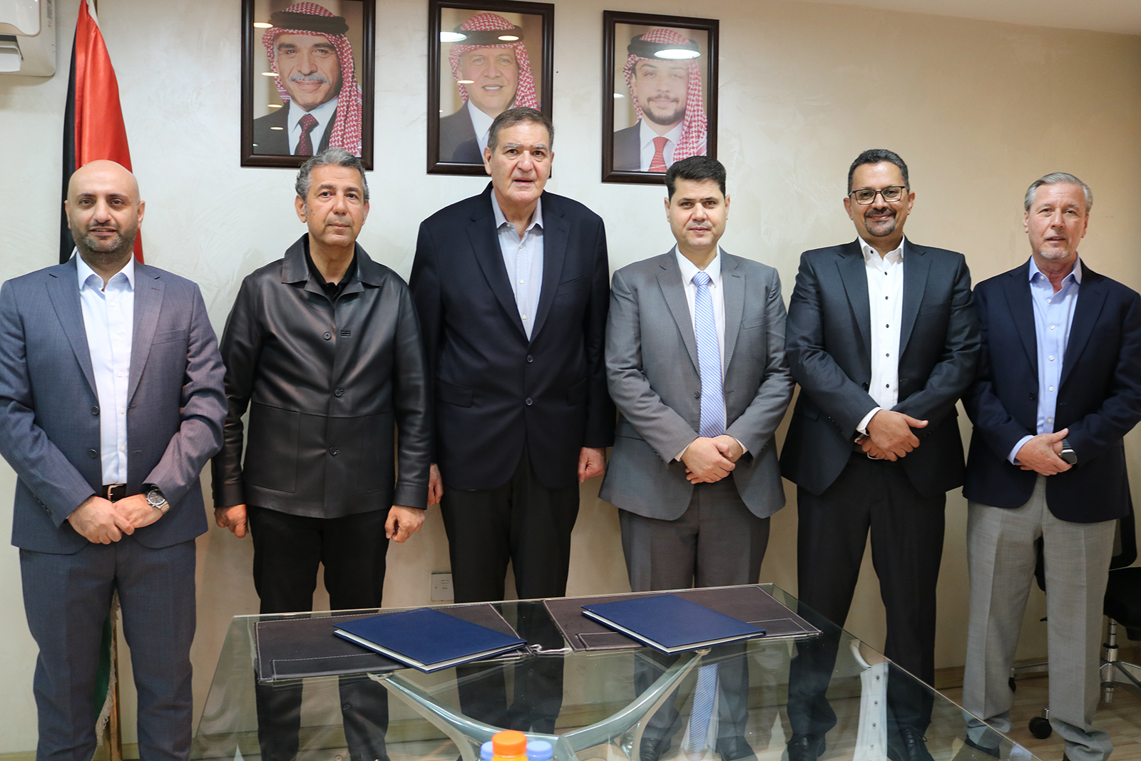 Madar Al-Saa Images 0.4192673675472831