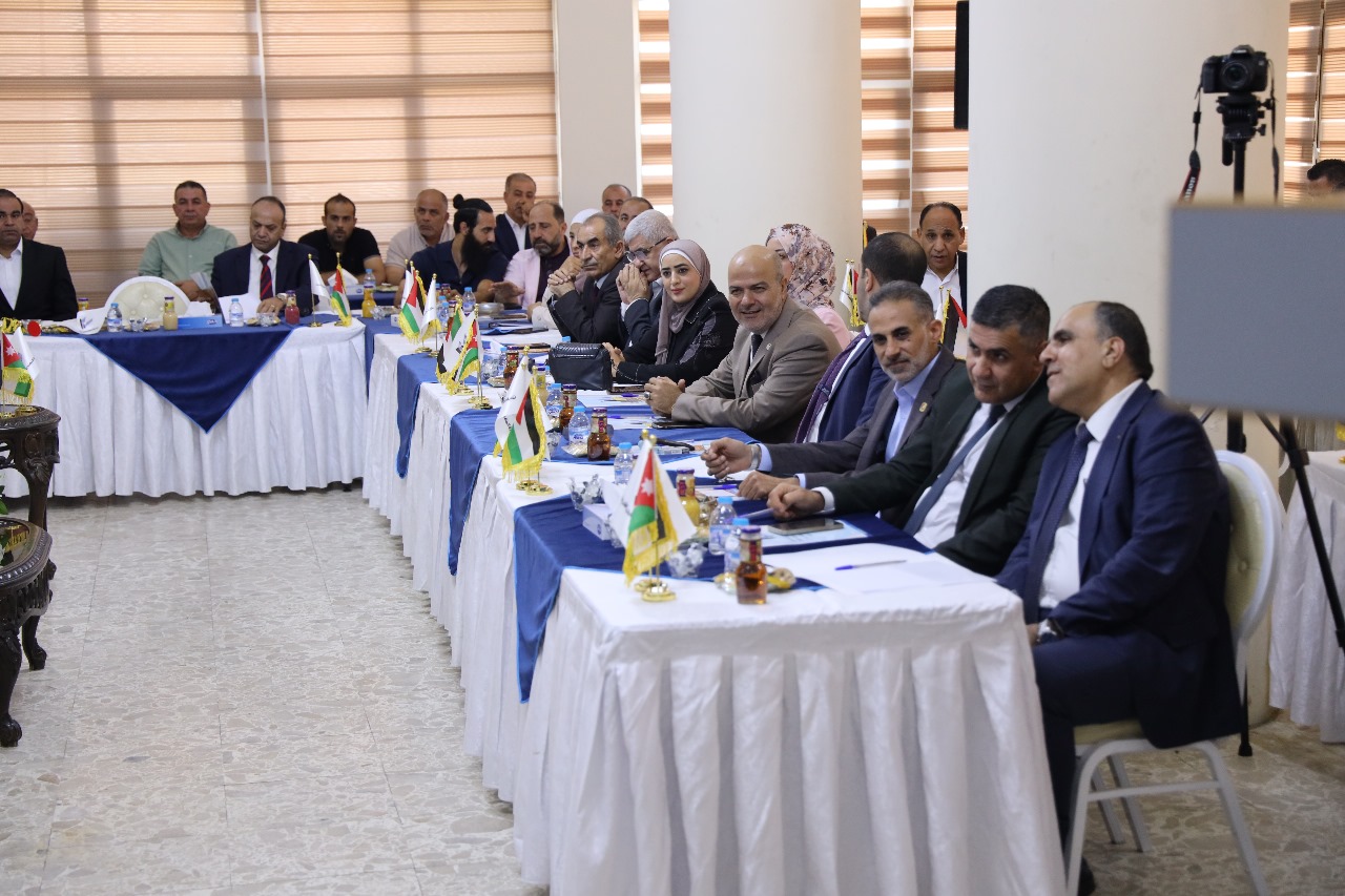 Madar Al-Saa Images 0.4139109476644467