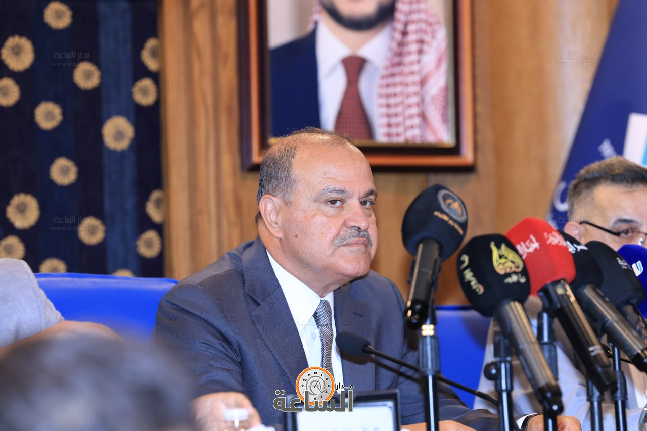 Madar Al-Saa Images 0.2809407049432028