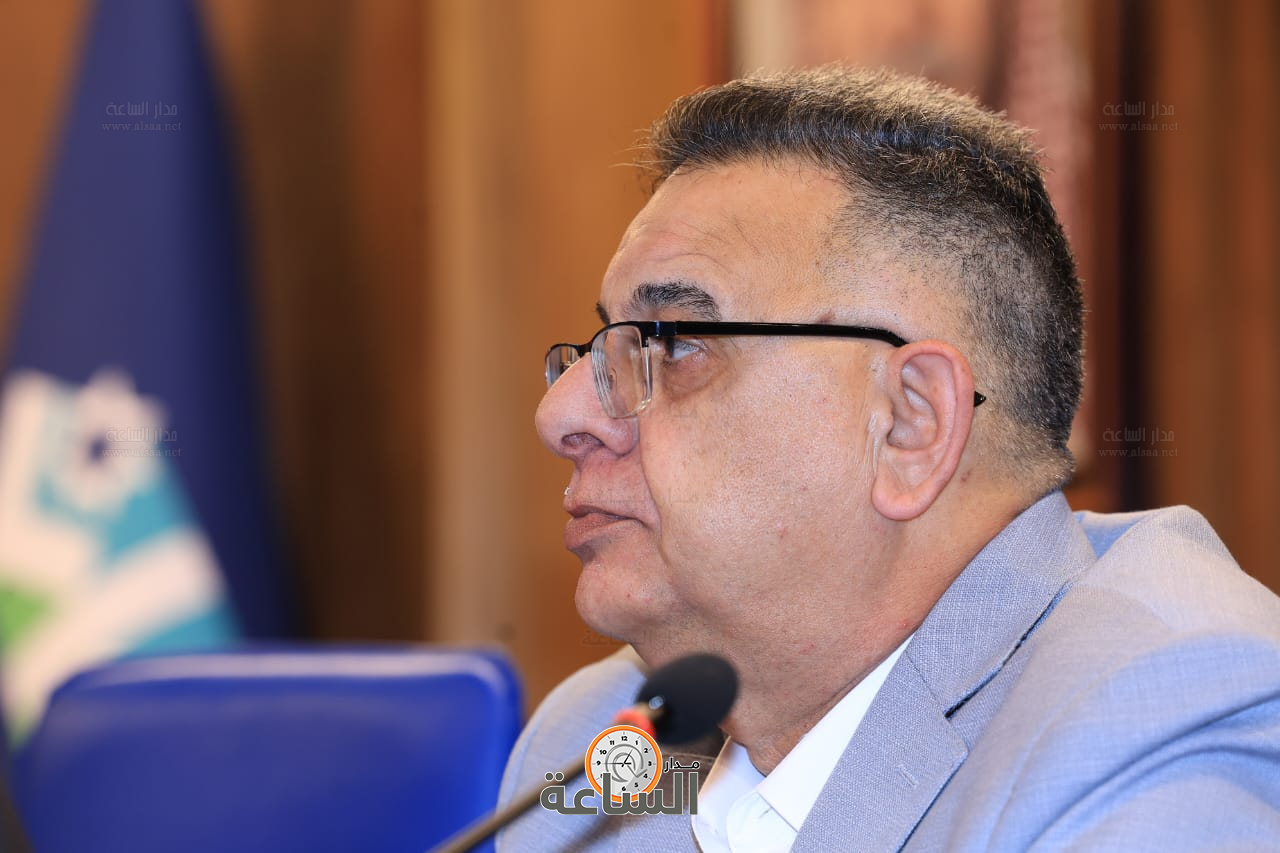 Madar Al-Saa Images 0.00036192479224228524