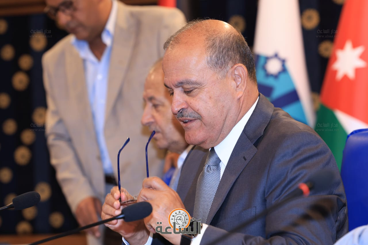 Madar Al-Saa Images 0.40097928074844513